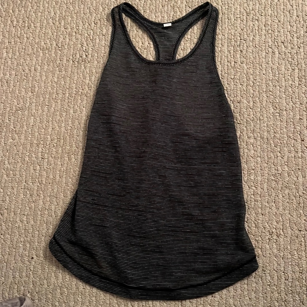 Lululemon size 6 tank top